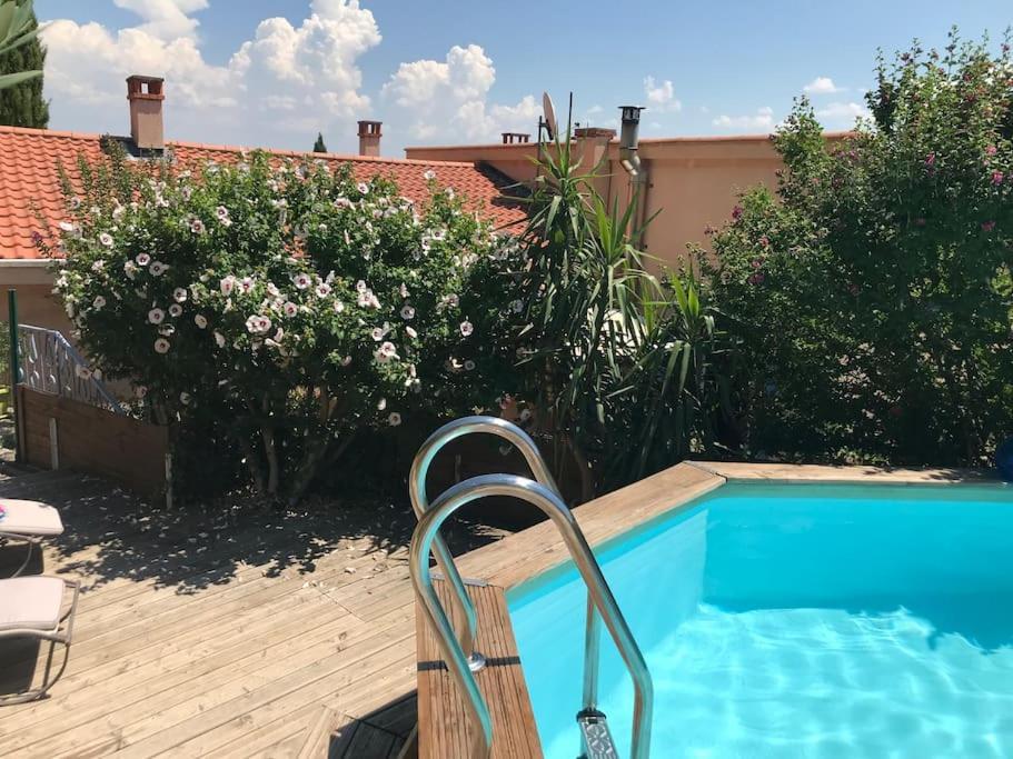 Volx Appartement Sur La Colline Avec Acces Piscine מראה חיצוני תמונה